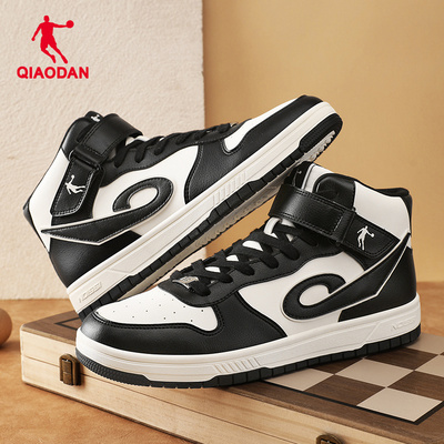 乔丹板鞋2025秋冬新款高帮男鞋百搭运动鞋皮面保暖黑白熊猫休闲鞋