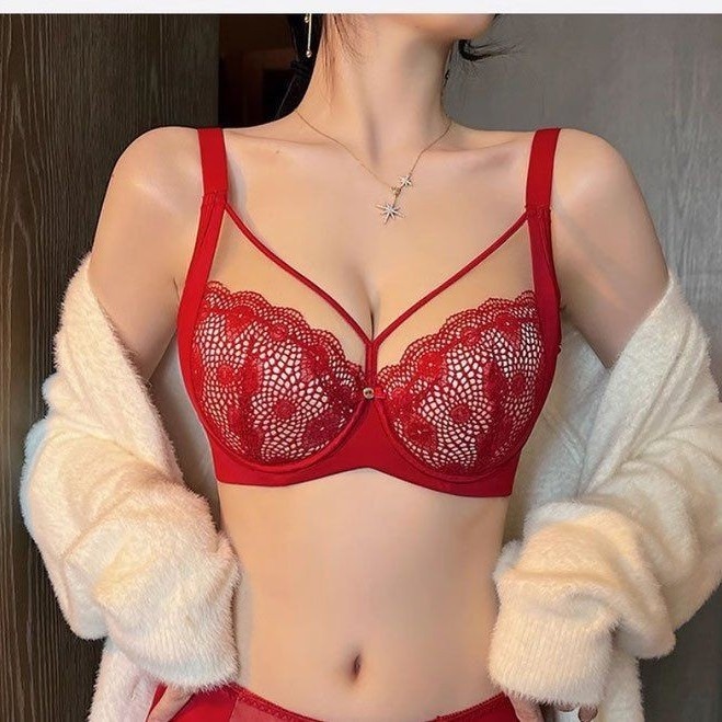 本命年内衣女小胸聚拢显大收副乳防下垂性感蕾丝文胸罩超性感挂绳