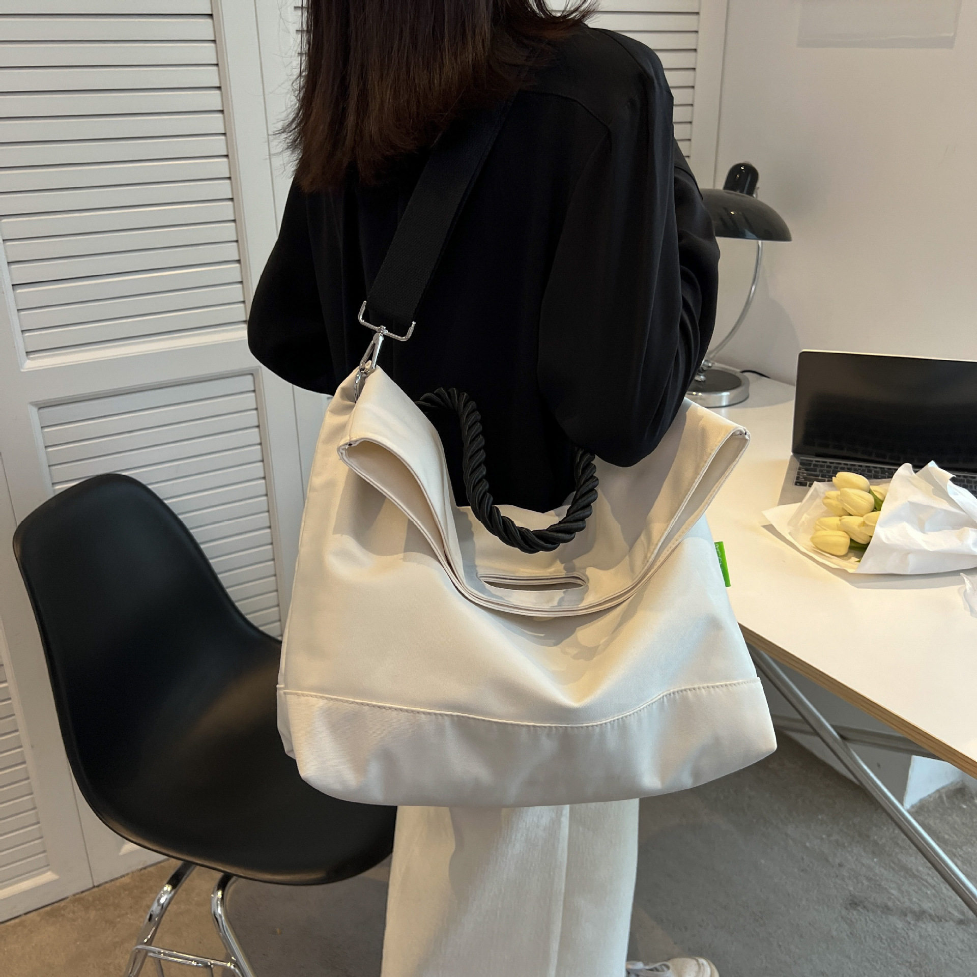 帆布包大容量女韩国小众手拎时尚通勤单肩斜挎女士帆布包
