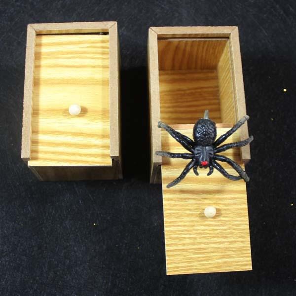 Funny Scare Box Wooden Prank Spider Hidden spoof toys