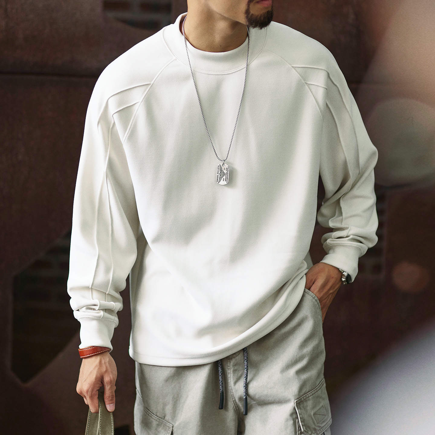 宇透美式保暖长袖t恤男2025秋季新款宽松圆领纯色打底衫外穿卫衣