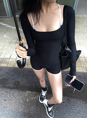 Se flatter 假两件蕾丝拼接连体短裤收腰显瘦休闲长袖弹力连体衣