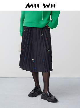 末未MIIWII24春黑色印花料半身裙压褶摆裙Q241150女士