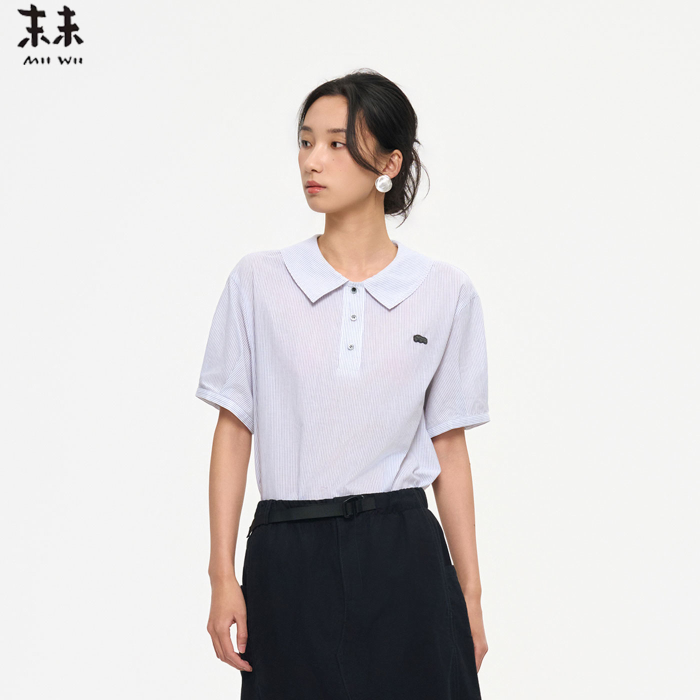 MIIWII末未26夏蓝白条纹刺绣翻领衬衫通勤气质短袖上衣S262516
