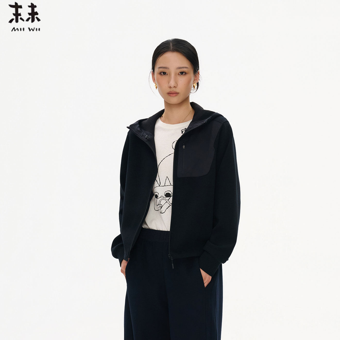MIIWII末未26秋黑色拉链连帽卫衣宽松百搭长袖外套W263338