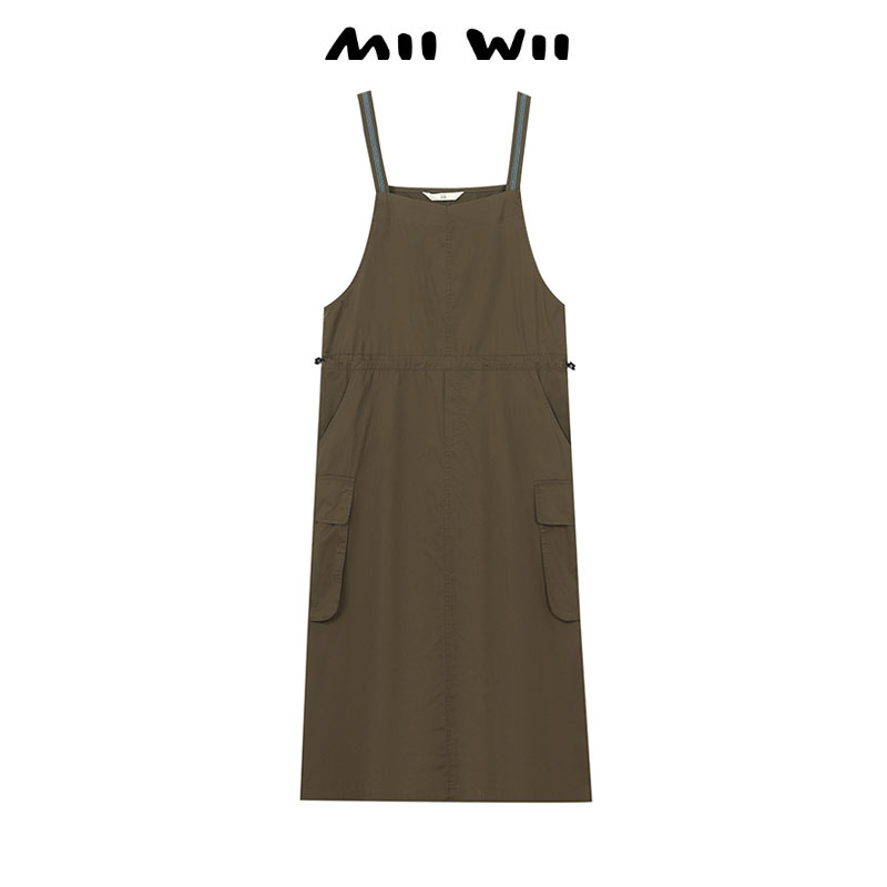 末未MIIWII24夏军绿色全棉背带连衣裙L242221女士