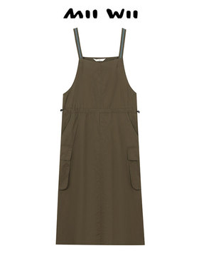 末未MIIWII24夏军绿色全棉背带连衣裙L242221女士