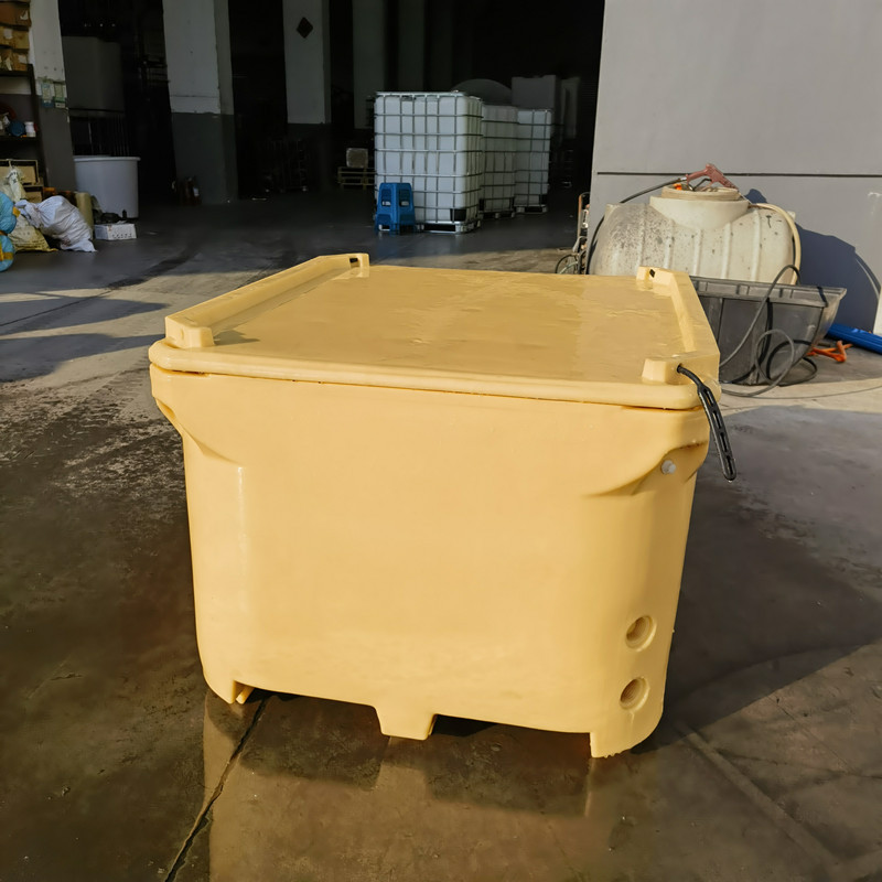滚塑660L保温箱冷暖两用果蔬运输大容量双层异形加工洗地机壳