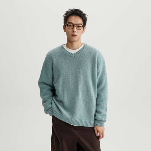 V领设计简约百搭针织毛衣