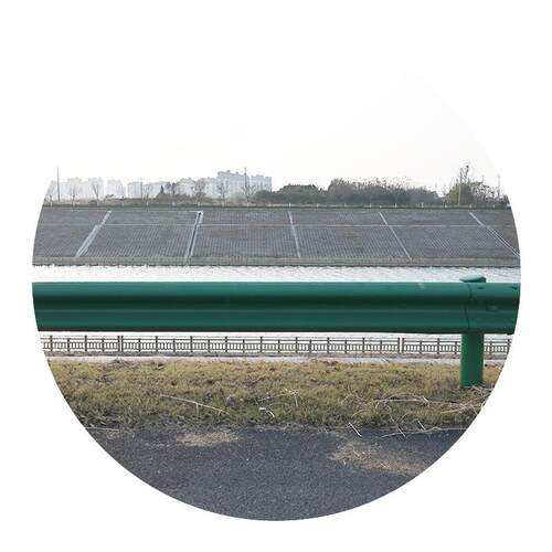 镀厂道家乡村路高速公路波形护栏三热锌喷波塑防撞梁钢护栏板