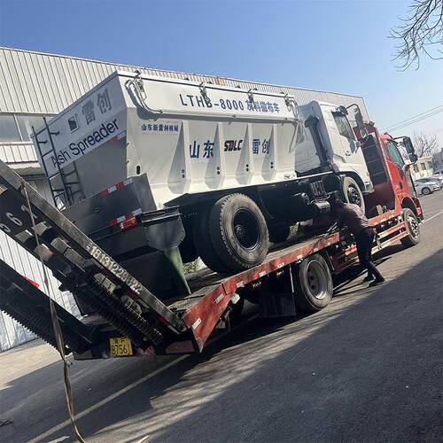 工地布灰机全自动8方灰料撒布车自走式撒料机均匀铺灰