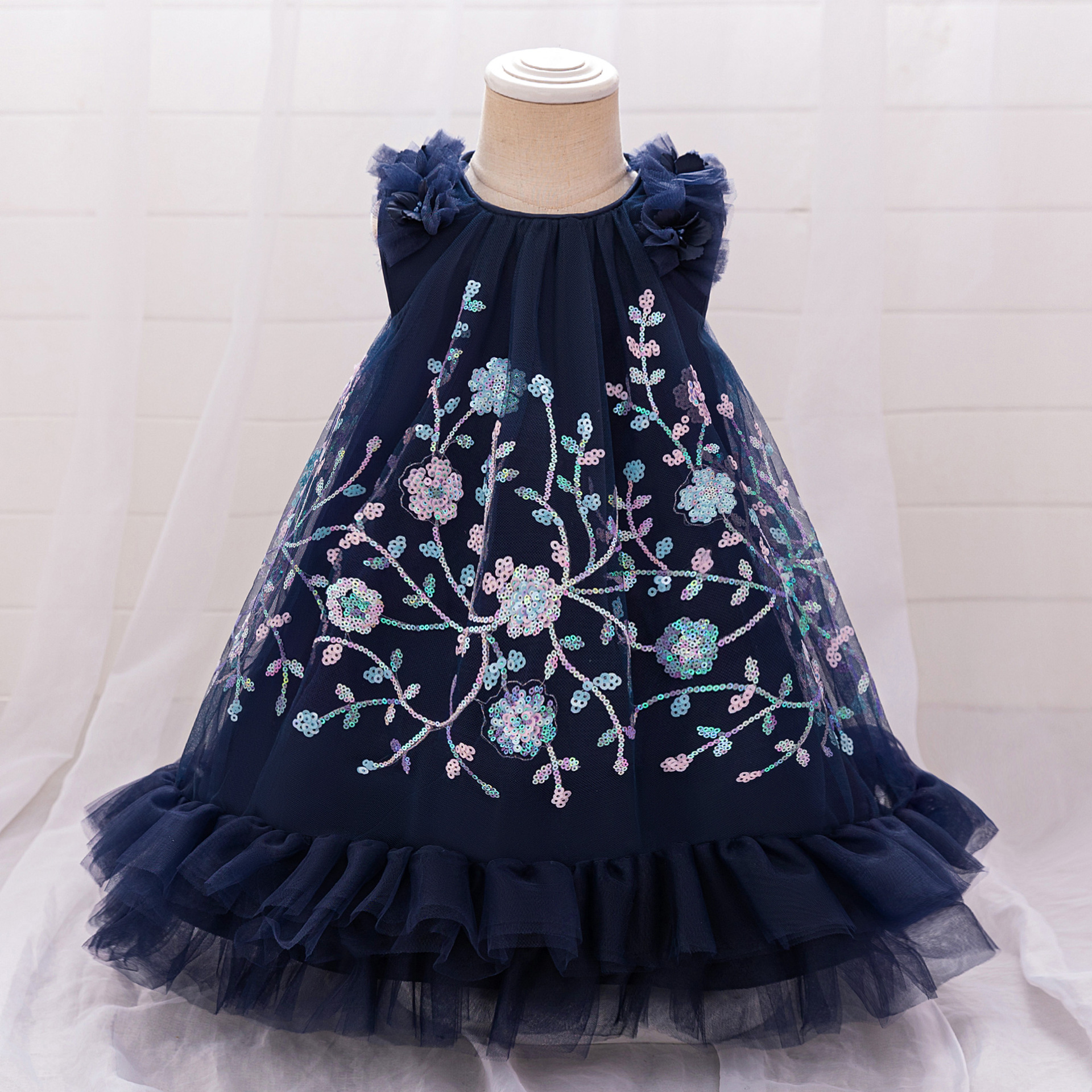 跨境新款女童礼服公主裙中大童珠片刺绣婚纱晚礼服儿童生日演奏