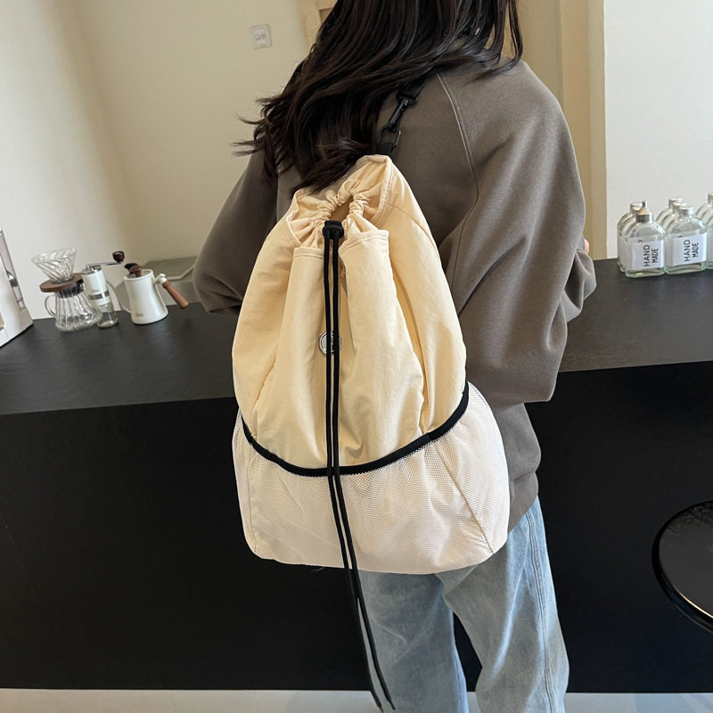学院风尼龙帆布包包女2026新款潮时尚韩版双肩包百搭大容量背包