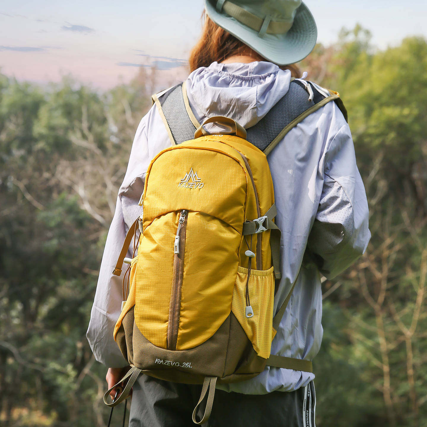 轻便防水户外登山包女2026新款潮男大容量运动徒步旅行双肩背包