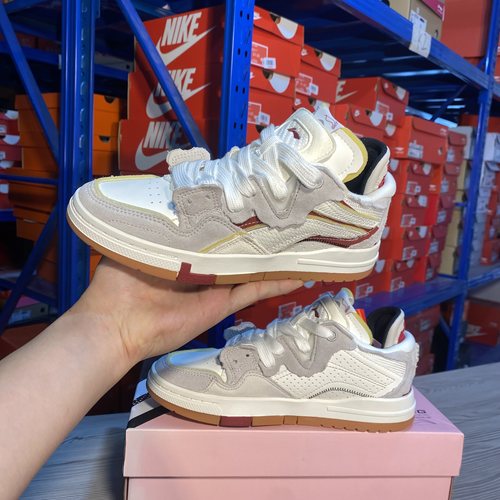 李宁情侣板鞋惟吾PRO特别故事版舒适百搭软弹潮鞋AECT034