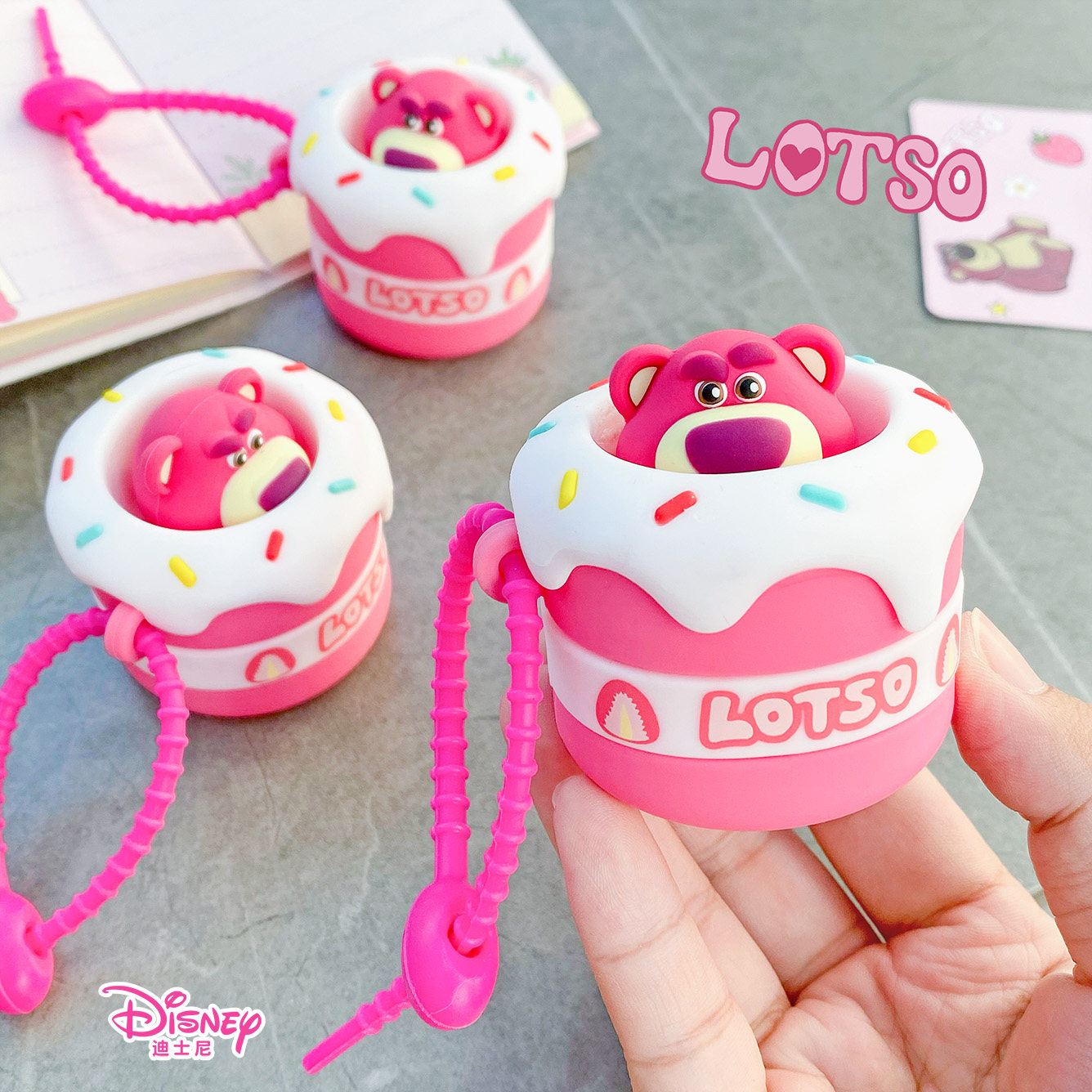 正版迪士尼解压弹弹草莓熊公仔钥匙扣趣味随身发泄小玩具背包挂件,节庆用品/礼品,钥匙扣,淘宝优惠券,粉丝福利购,淘宝优惠卷