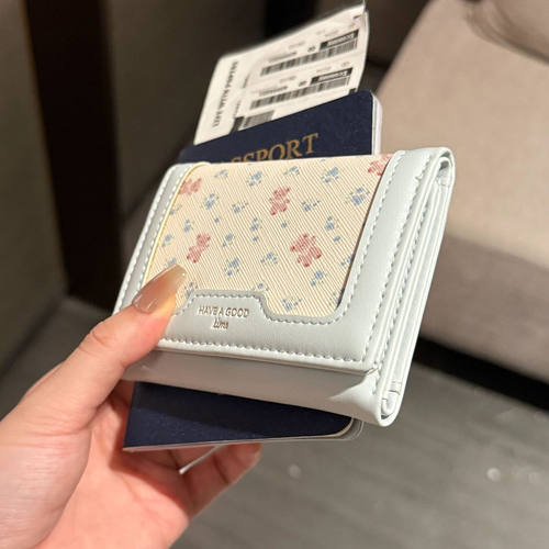 ins碎花小熊短夹女高级感