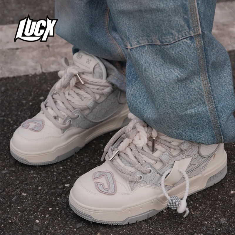 Lucx转运鞋汪苏泷明星同款休闲板鞋低帮厚底时尚百搭面包鞋情侣款