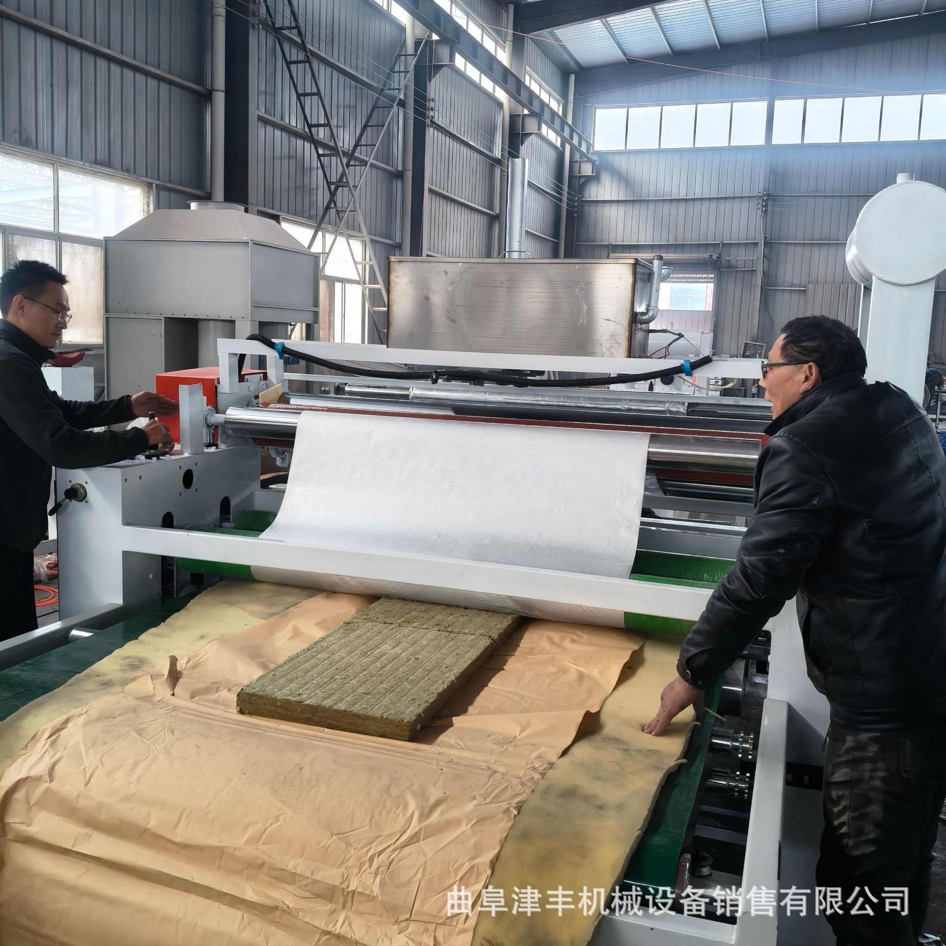 发泡聚苯乙烯铝箔平贴机 XPE聚乙烯泡沫板 PET不干胶卷对卷覆膜机