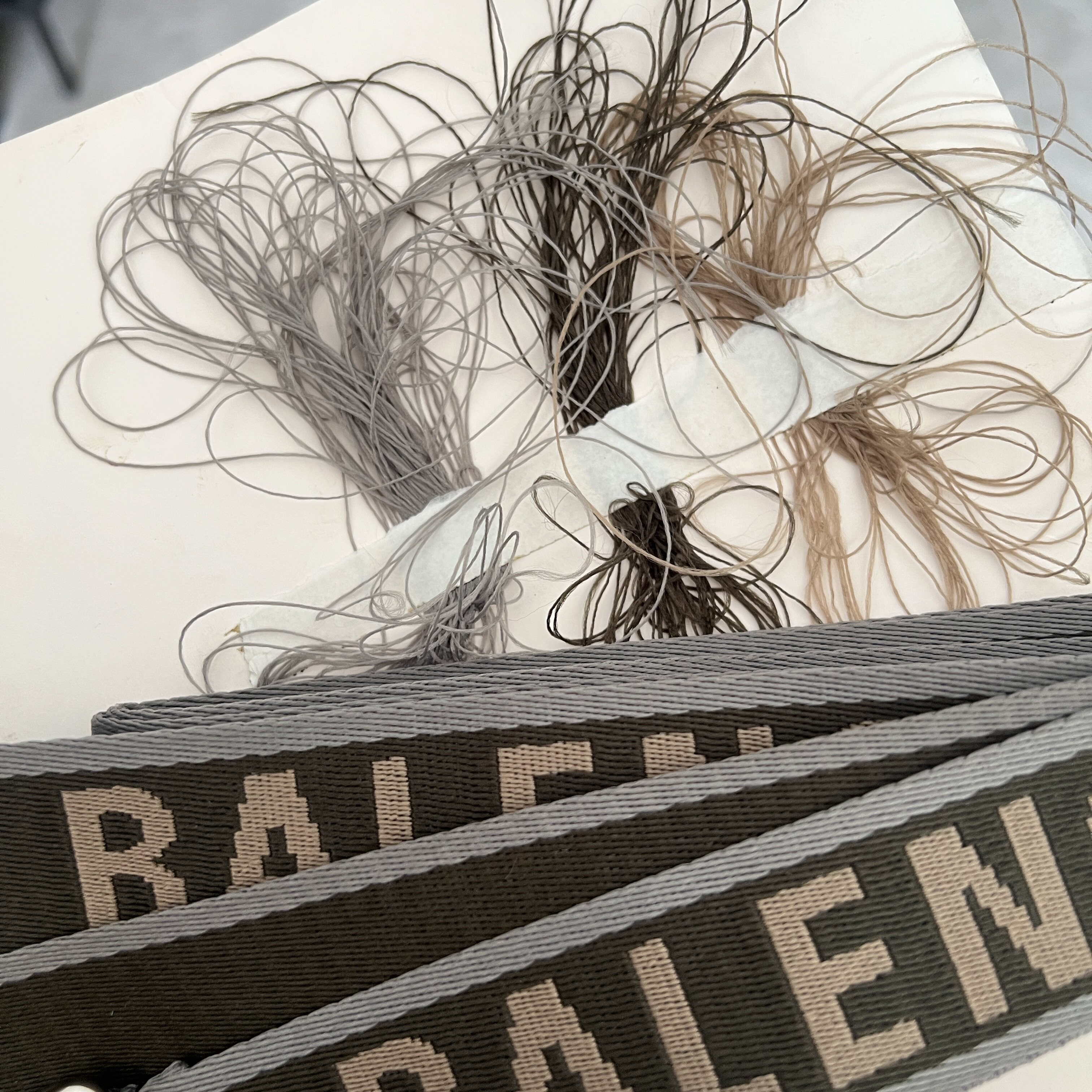 (现货)23fw编织logo腰带棕色提花布帆布织d型环扣弹幕长腰带