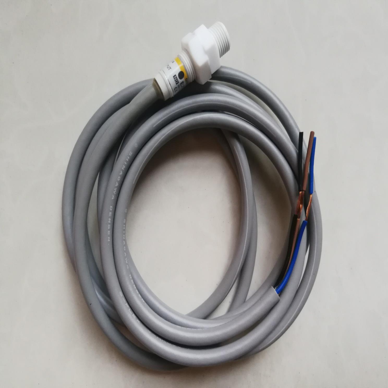 E2FQ-X2FI传感器无盒子新的没用过处理~询价