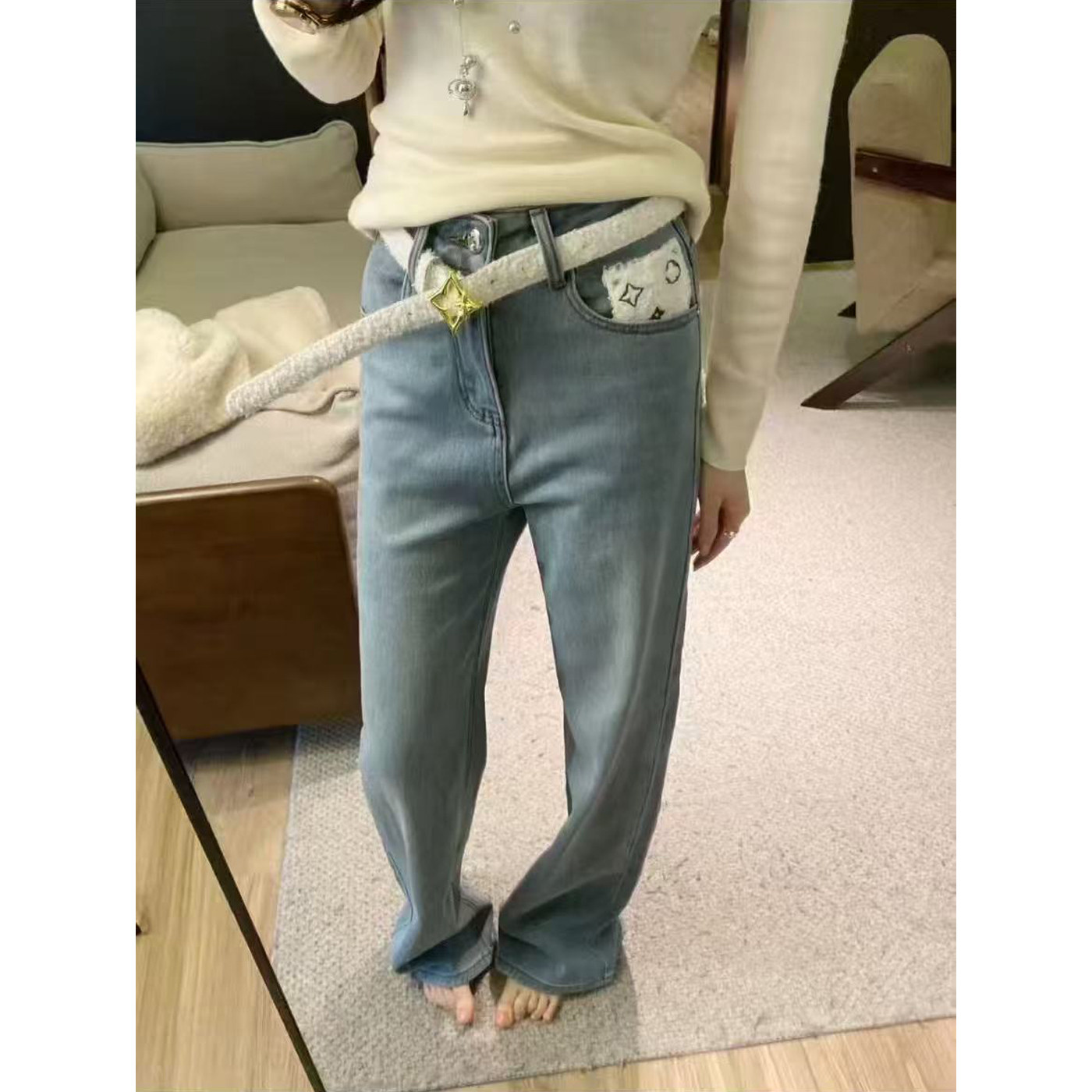 浅蓝色复古水洗直筒牛仔裤女