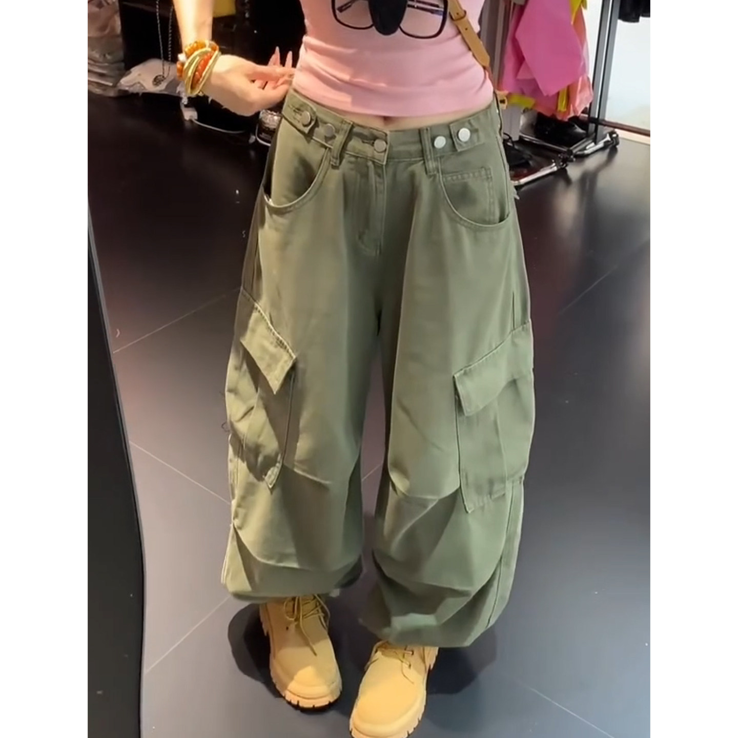 绿色美式工装阔腿牛仔裤女图片