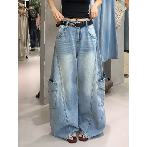 浅蓝色高腰工装弯刀牛仔裤女