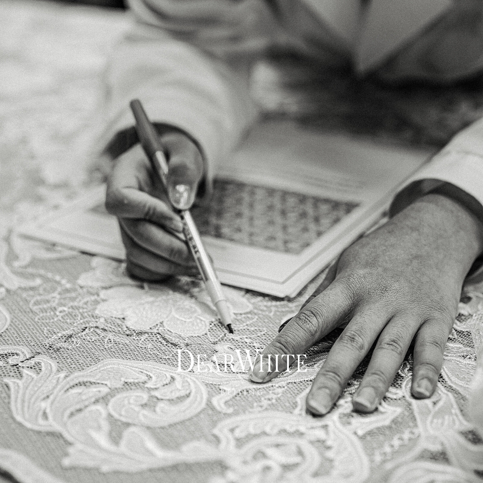 亲爱的白头纱  《云谜》 原创复古蕾丝新娘领证婚纱DearWhite头饰