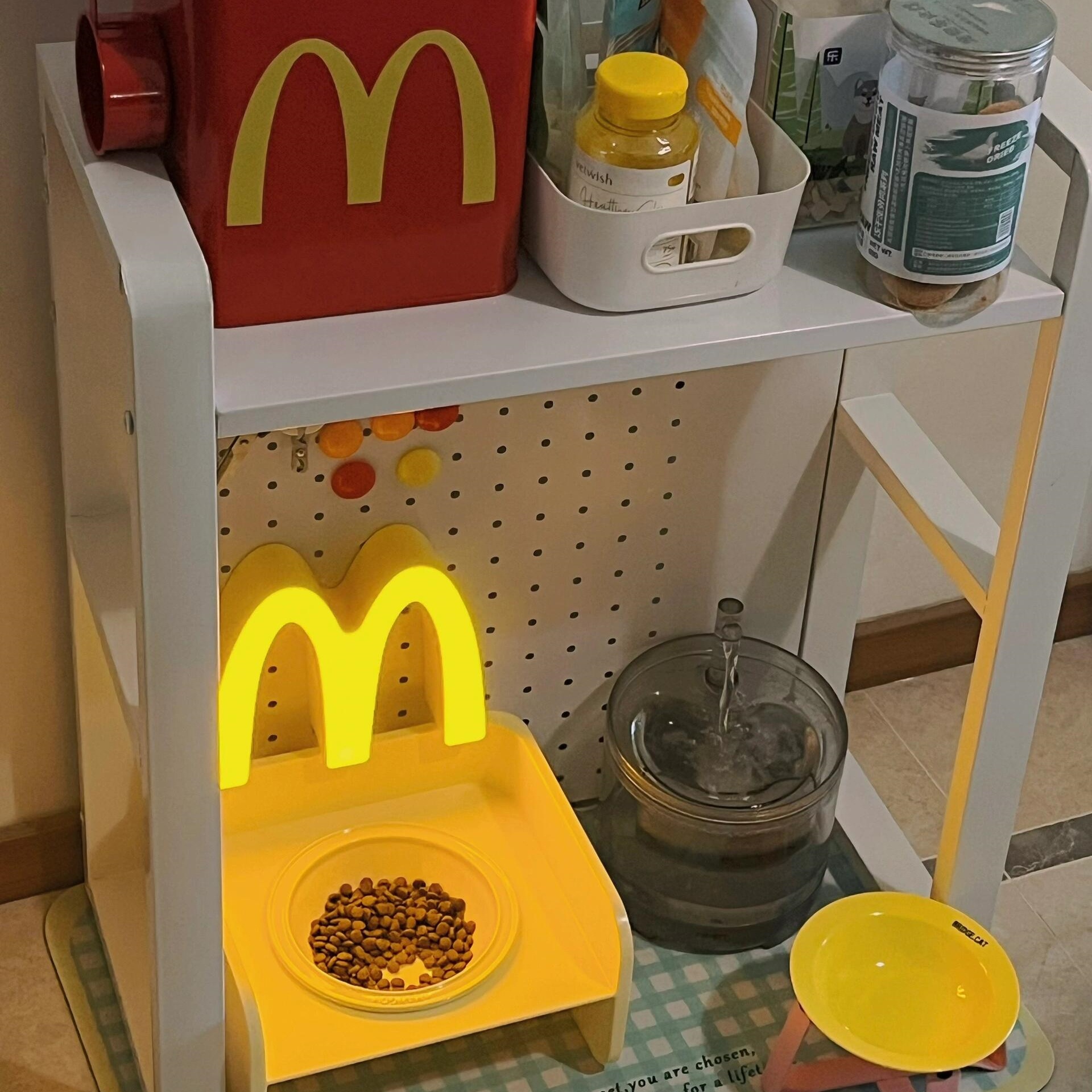 猫咪碗增高碗架猫咪食堂麦当劳猫粮桶m小夜灯麦当铃铛宠物碗