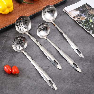 Stainless steel soup spoon, leaky spoon, thickened small soup spoon, hotel shared spoon, long handled spoon, soup shell