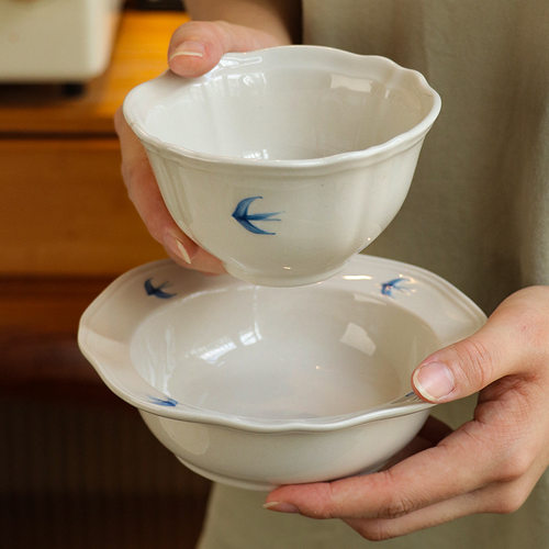 Japanese retro swallow rice bowl, household rice bowl, ceramic bowl with high aesthetic value, underglaze color bowl, s