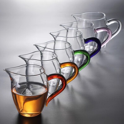 Fair cup, glass tea set, tea dispenser with tea filter, integrated tea cup, high-end public cup, tea sea, tea strainer