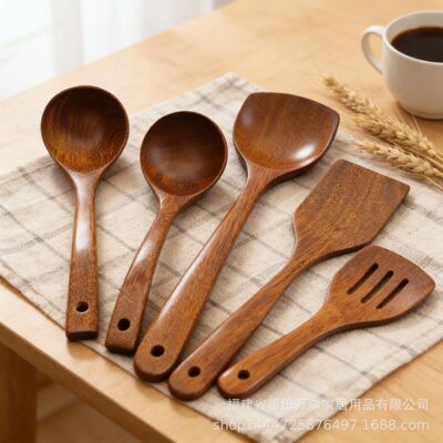 Chicken wing wood series household cooking utensils with round holes that can be hung on the wall, wooden set, shovel,