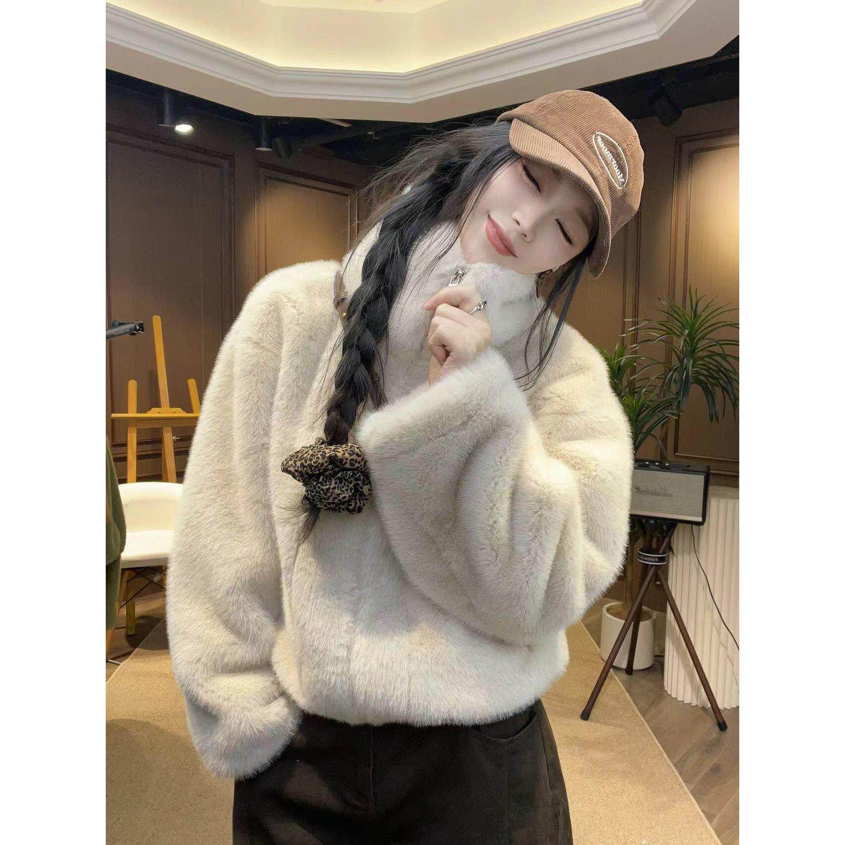 欧洲站2025冬季新款水貂绒羊毛外套女短款小个子羊羔毛夹克毛大衣