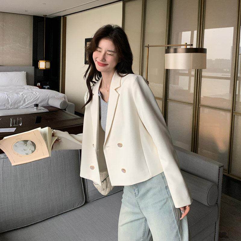 白色西装外套女春秋2026新款小个子时尚气质宽松休闲短款西服上衣