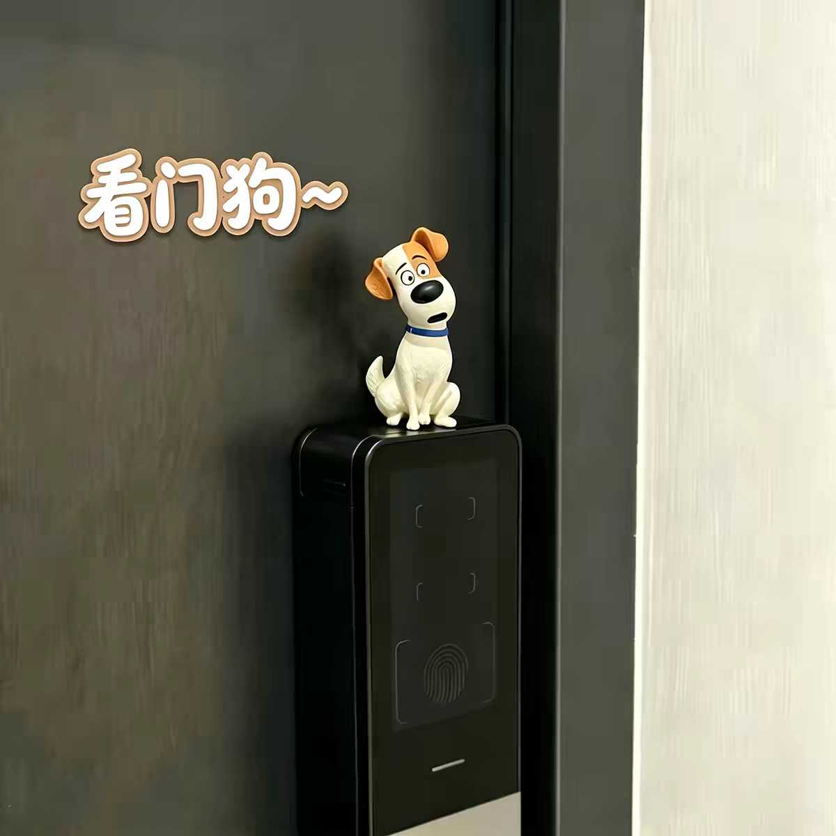 看门狗~3D巴哥智能门锁装饰小