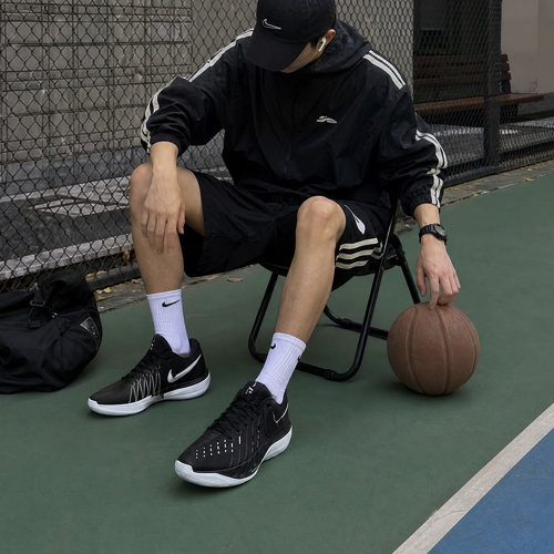 Nike Air Zoom G.T. Cut Academy 2 舒适耐穿篮球鞋 HV9775-001