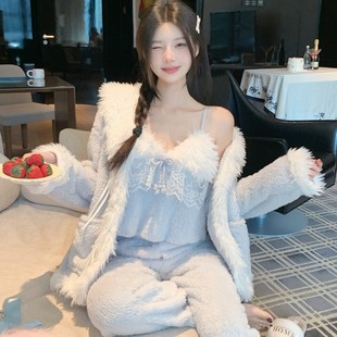 珊瑚绒吊带睡衣三件套秋冬可爱法兰绒睡衣女套装 可外穿家居服 新款