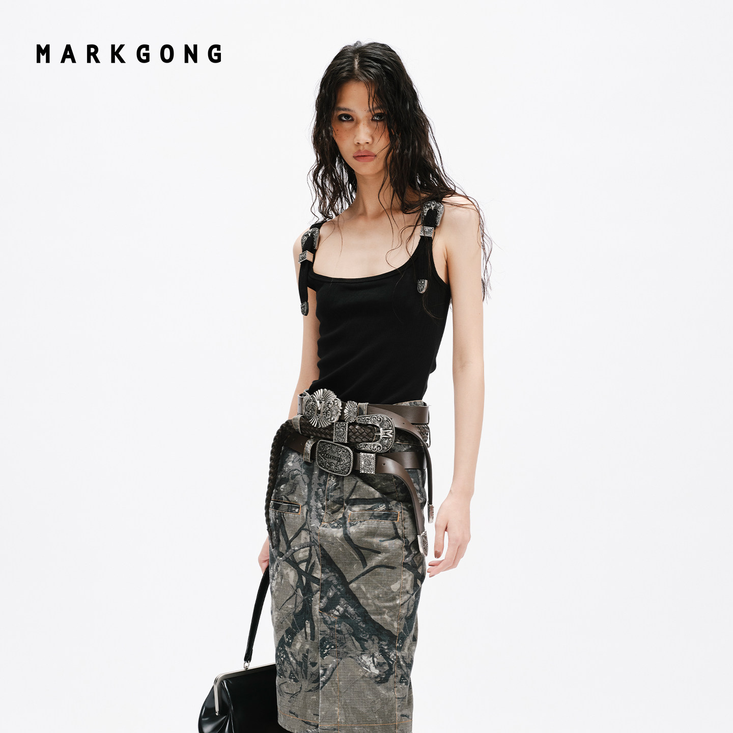 MARKGONG金属肩带扣背心图片