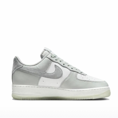 Nike Air Force 1 ’07 LV8 防滑 低帮 板鞋 男款 灰白FJ4170-003