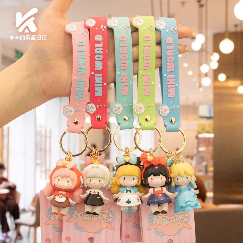 迷你世界少女团Q版挂件可爱公仔手办钥匙扣百搭包包挂饰女生礼物,模玩/动漫/周边/娃圈三坑/桌游,潮玩明盒/吊卡,淘宝优惠券,粉丝福利购,淘宝优惠卷