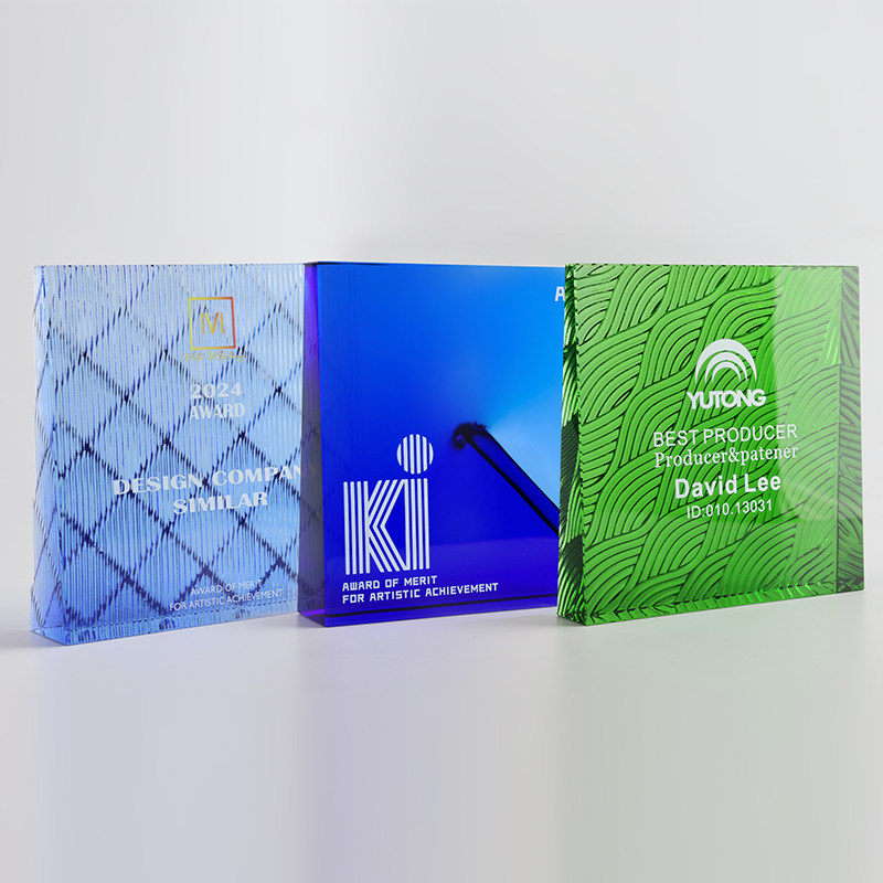 东南新款水晶琉璃奖杯定制定做图片