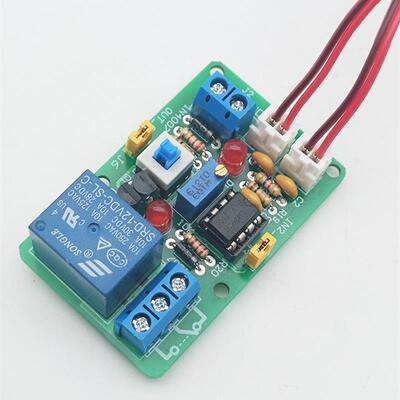 LM393电压比较器模块带反接保护带指示多功能12V电压比较器1路