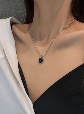 Kpop Black Heart Necklace French Metal Love Clavicle Chain K