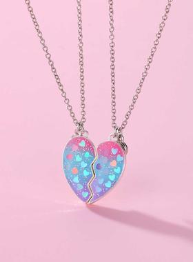 的朋友项炼，一个半梯度的心项炼，可爱和甜蜜的合金滴油磁闺蜜项