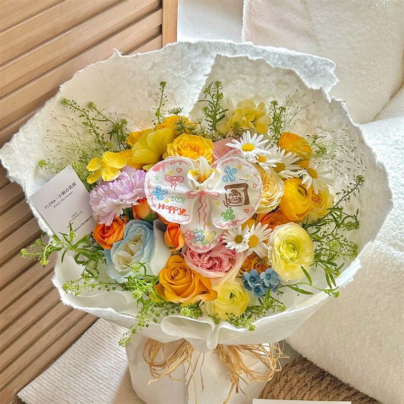 精选手绘蝴蝶兰永生花香皂花混搭花束送闺蜜生日礼物送女友七夕礼