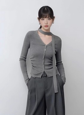 ariosea艾诺丝娃官方旗舰店2026春排扣收腰V领飘带针织衫BR801145