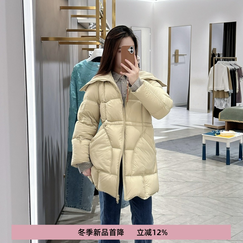 新款针织翻领云朵泡芙羽绒服女款