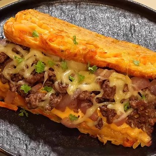 牛肉芝士三明治营养早餐半成品面包懒人早饭充饥夜宵零食